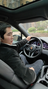 海涛：我是谁？从负数起步到一年花400多万!-海涛